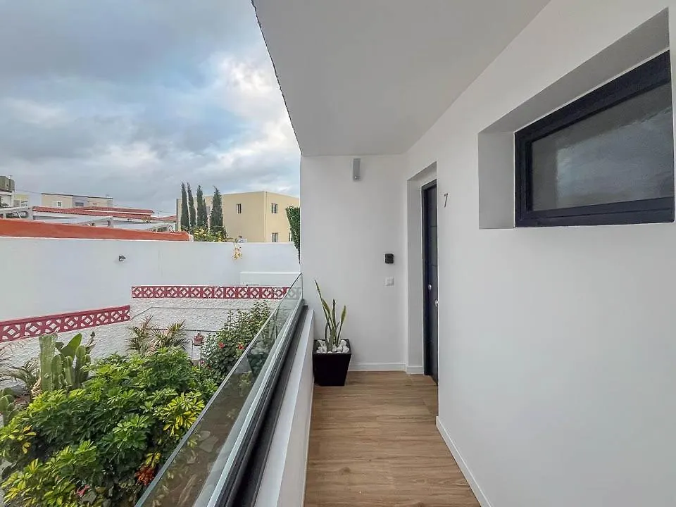 Apartment El Bunker Luxury Suite en Playa del Hombre con vista al mar