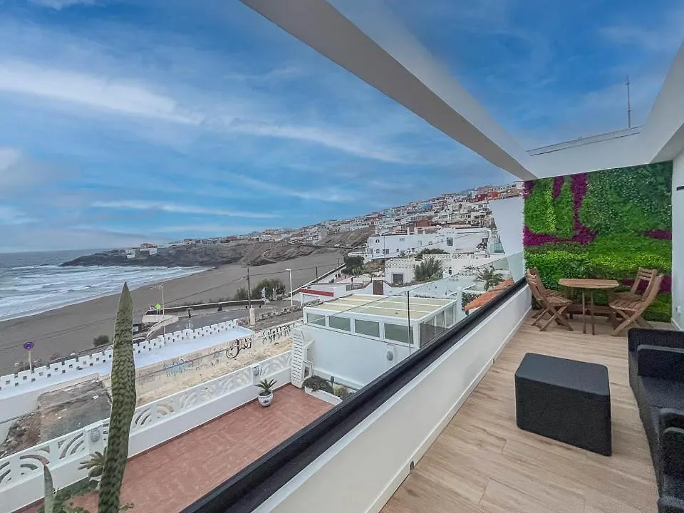 Apartment El Bunker Luxury Suite en Playa del Hombre con vista al mar Spain