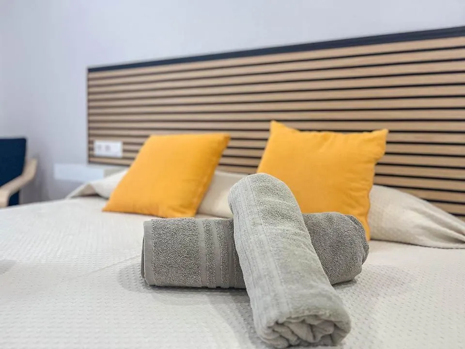 El Bunker Luxury Suite en Playa del Hombre con vista al mar