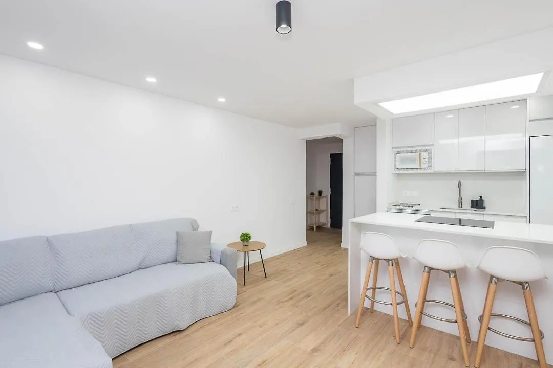 Apartment El Bunker Luxury Suite en Playa del Hombre con vista al mar
